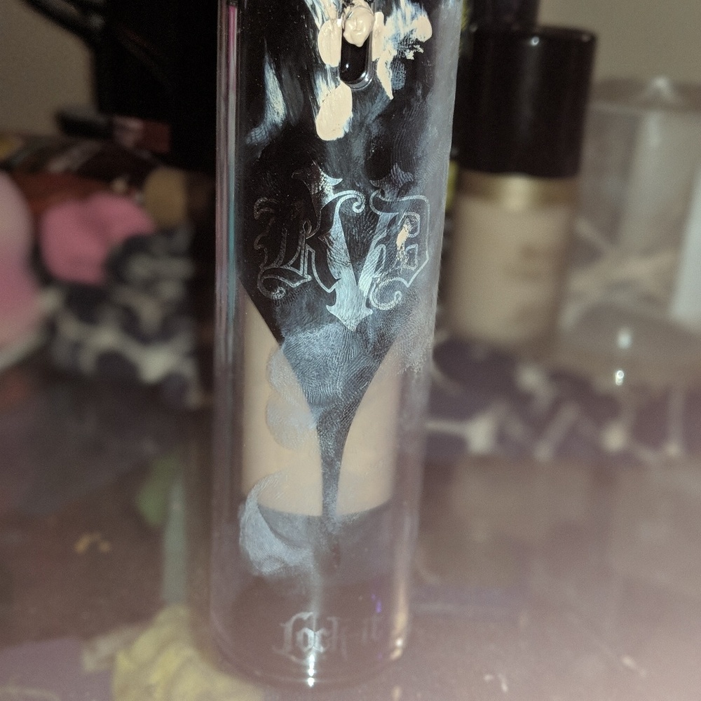 Used Kat Von D Foundation (Light 44)